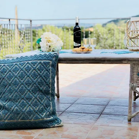 Leda Apartmán Piras